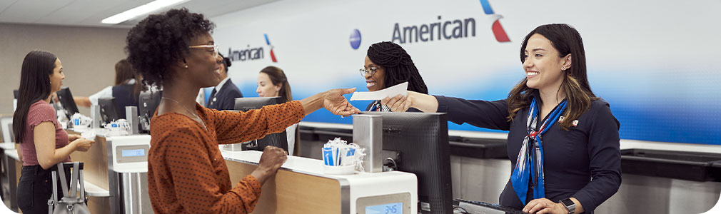 Política de equipaje registrado − Información de viaje − American Airlines